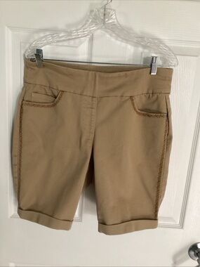 Women’s Tan Stretch Pull-On Shorts